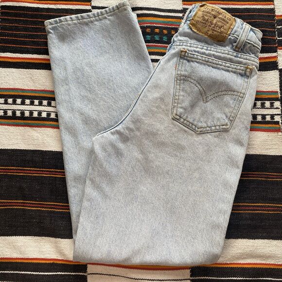 Vintage Levi’s 550 Orange Tab Kids Jeans. Size 24/25. Unisex. Light Wash. - Picture 1 of 16